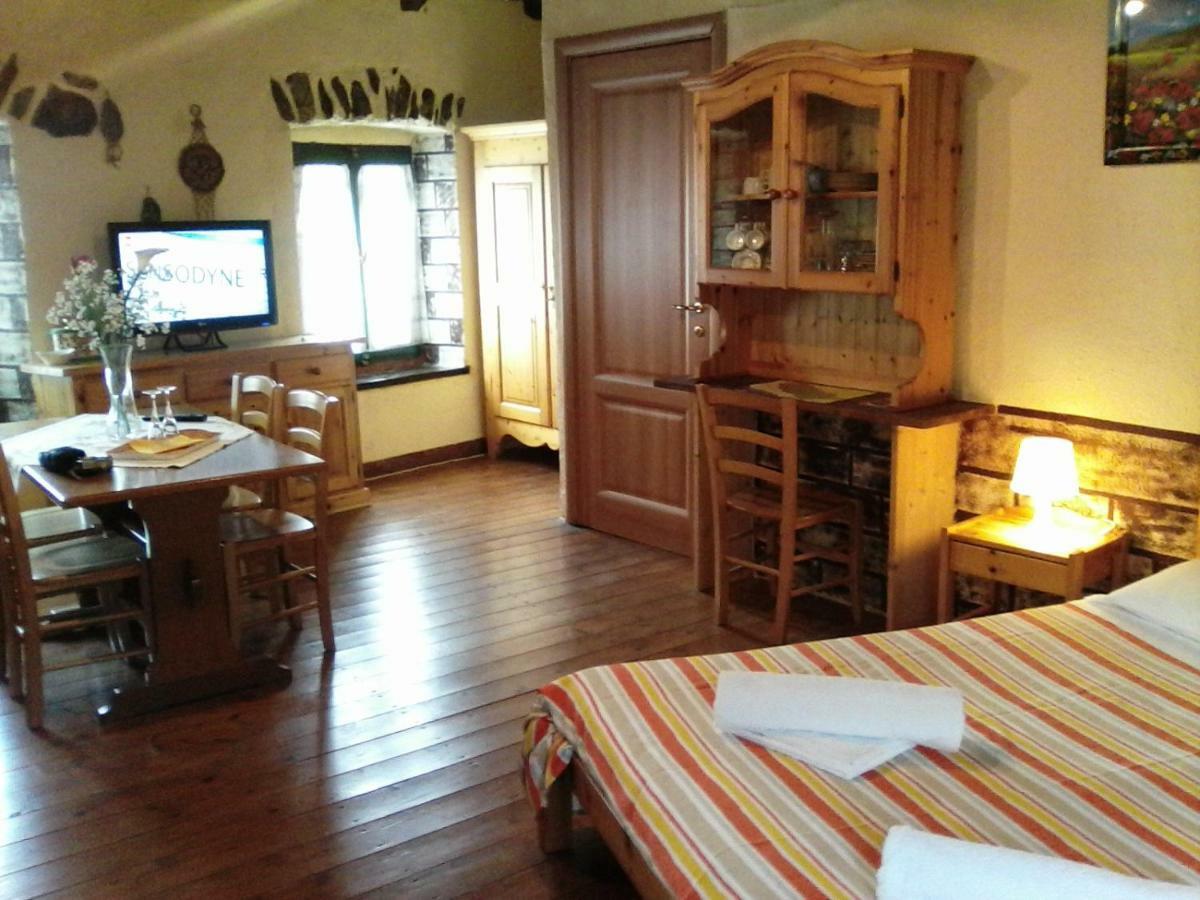 Hotel New Arcobaleno Ossegna à Maissana Extérieur photo